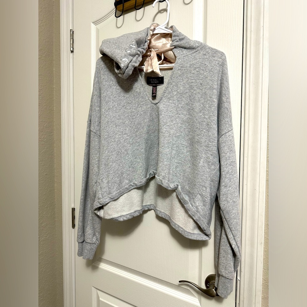 Victoria’s Secret Crop Sweater